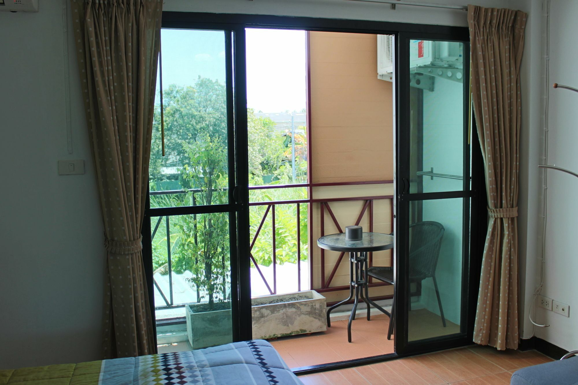 Asia Place Apartment Бангкок Экстерьер фото